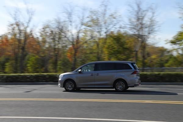 親身體驗(yàn)榮威iMAX8 DMH新陸尊：驚喜之旅-有駕