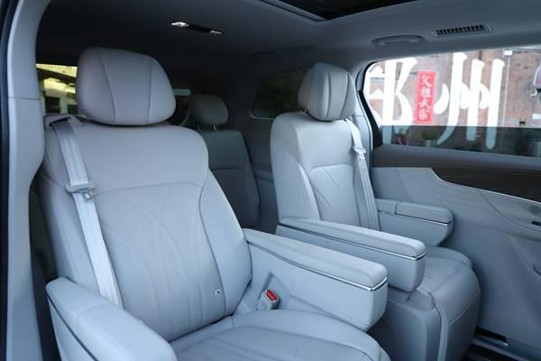 親身體驗(yàn)榮威iMAX8 DMH新陸尊：驚喜之旅-有駕