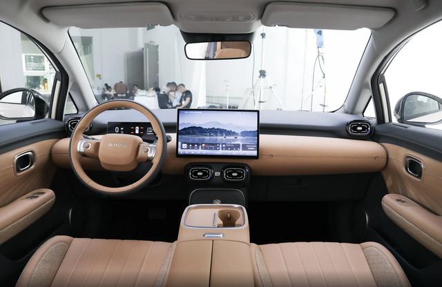 埃安UT鸚鵡龍：造型Q萌，空間布局給力，能否給人們帶來新選擇？-有駕