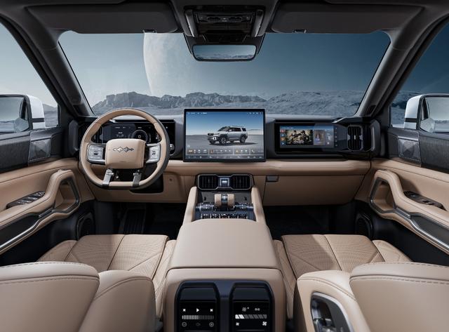 能越野能家用，還配了華為智駕，40萬預算買新能源SUV別錯過它-有駕