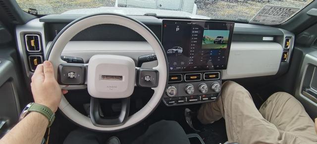 想買iCAR V23？廠家人員透露新消息，量產(chǎn)車型會(huì)更完善-有駕