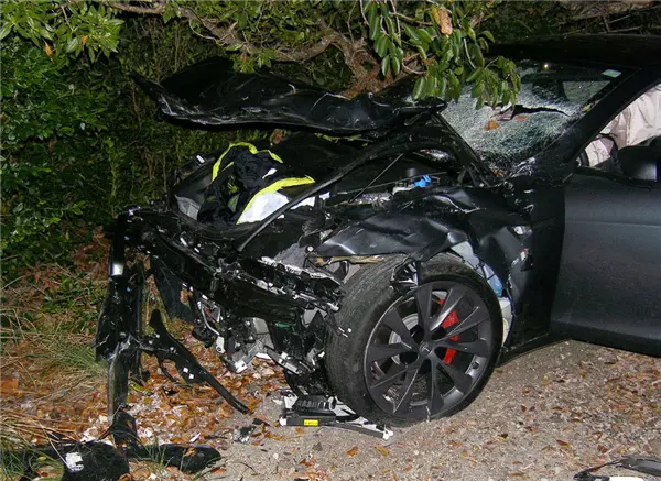 車主開啟Autopilot發(fā)生致死事故！特斯拉被判2億美元賠償