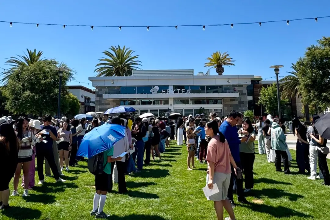 圖｜喜茶美國加州庫比蒂諾市Cupertino Main St門店開業當日