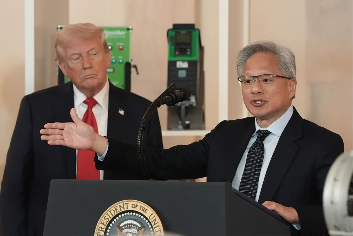 特朗普與黃仁勛