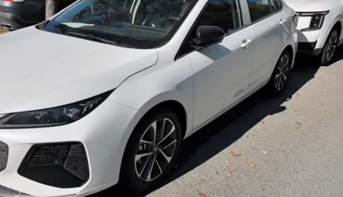 煥然一新 新款奇瑞艾瑞澤5實車圖曝光