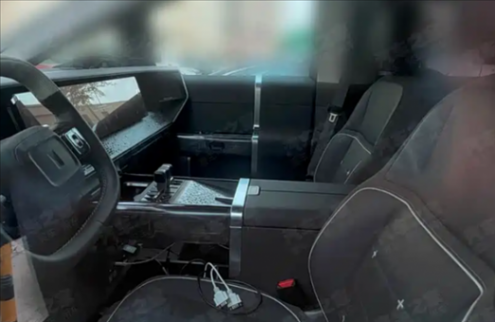 或12月份上市 曝小鵬匯天陸地航母內飾諜照