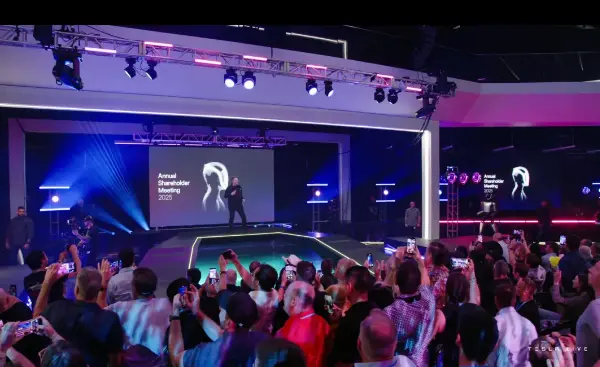 馬斯克稱未來人類意識能上傳至機器人 可用于月球和火星基地建設