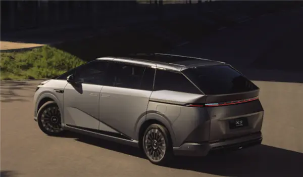 華為自研P1電機實物首次曝光： 發電功率密度高于行業10% 150km/h高速巡航不虧電